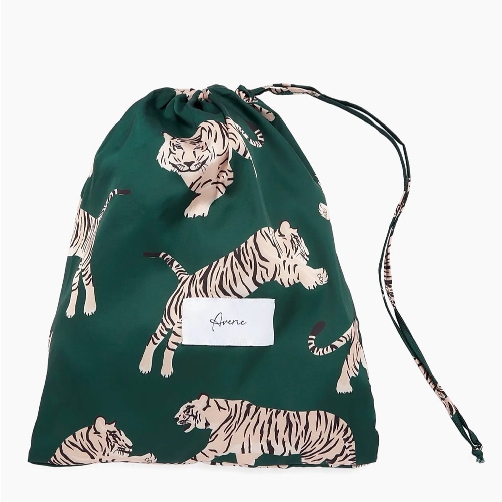Averie two-piece Tiger Print Pajama Set in Emerald Green - Picture 4 of 13